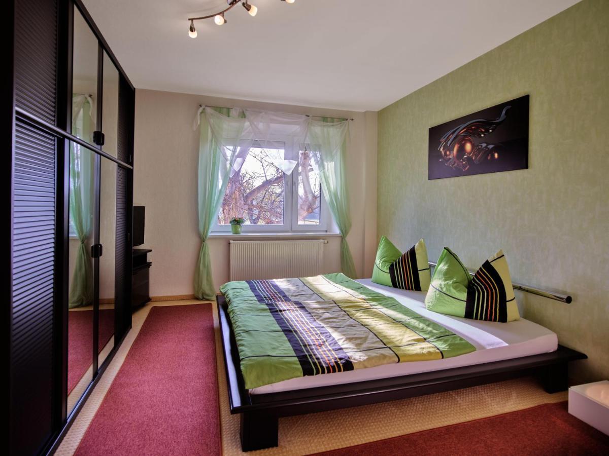 Gemuetliche Ferienwohnung In Laendlicher Lage Різа Екстер'єр фото